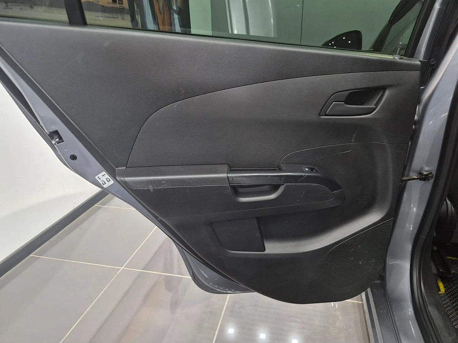 Chevrolet Aveo, 2013г., передний привод, механика