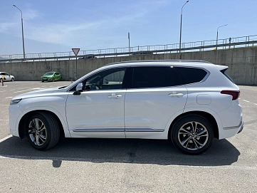 Hyundai Santa Fe, 2018г, передний привод, автомат