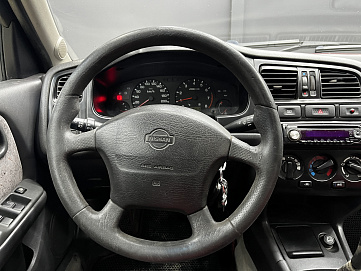 Nissan Primera, 1998г, передний привод, механика