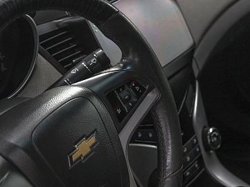 Chevrolet Cruze, 2010г, передний привод, механика