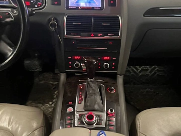 Audi Q7, 2010г, полный привод, автомат