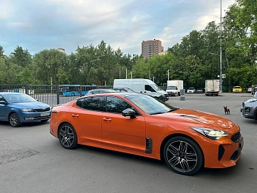 Kia Stinger, 2022г, полный привод, автомат