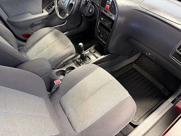 Hyundai Elantra, 2008г., передний привод, механика