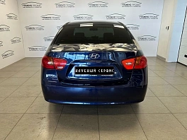 Hyundai Elantra, 2008г, передний привод, механика