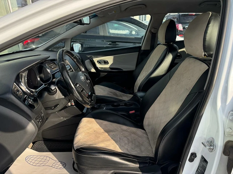 Kia Ceed, 2014г., передний привод, автомат