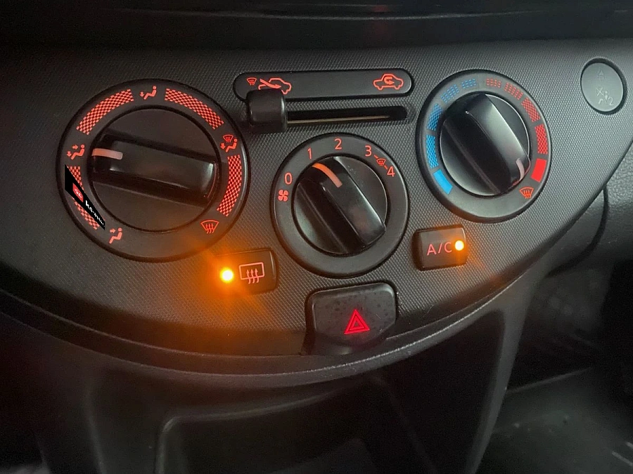 Nissan Note, 2010г., передний привод, механика