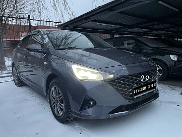 Hyundai Solaris, 2021г, передний привод, автомат