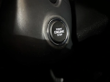 Volkswagen Polo, 2020г, передний привод, механика