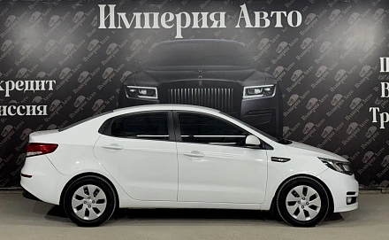 Kia Rio, 2015г, передний привод, автомат