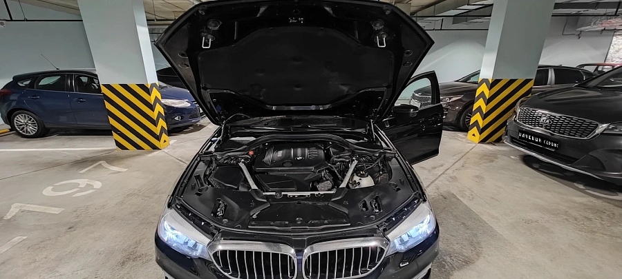 BMW 5 серии, 2018г., полный привод, автомат