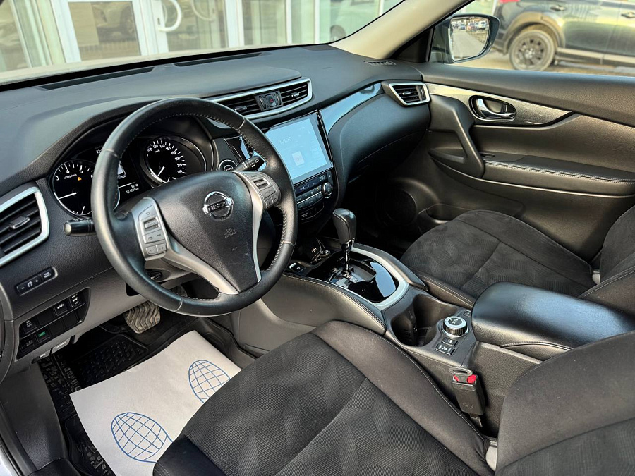 Nissan X-Trail, 2017г., полный привод, вариатор