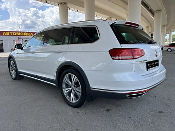 Volkswagen Passat, 2019г, полный привод, робот