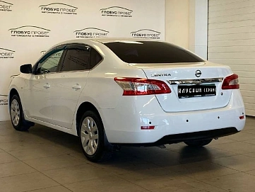 Nissan Sentra, 2016г, передний привод, механика