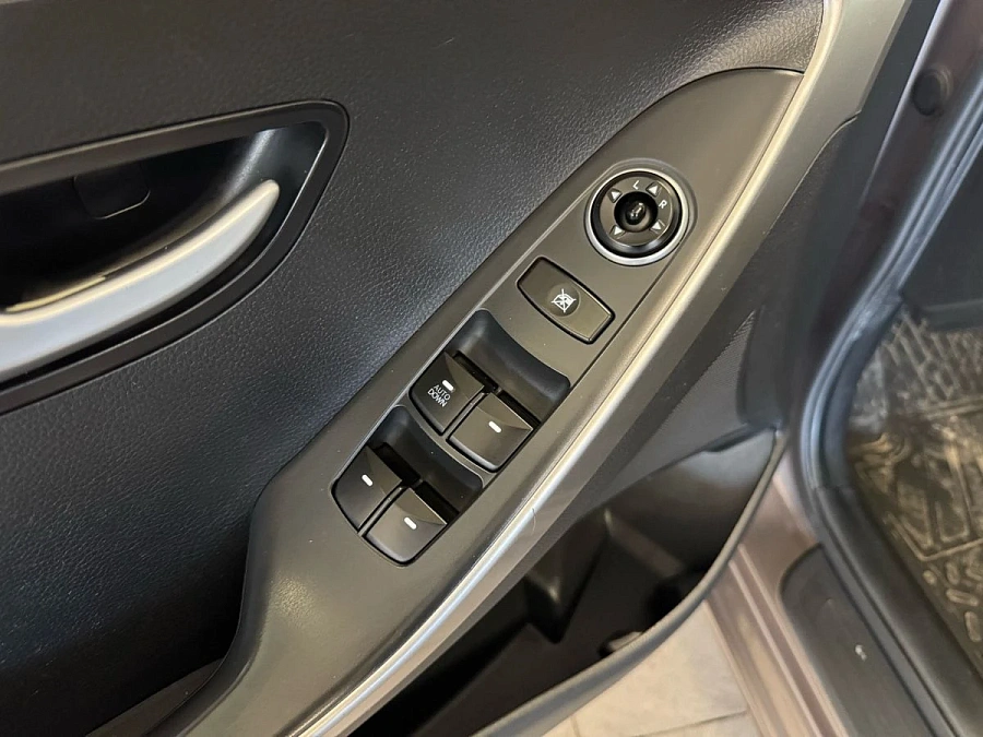 Hyundai i30, 2013г., передний привод, механика