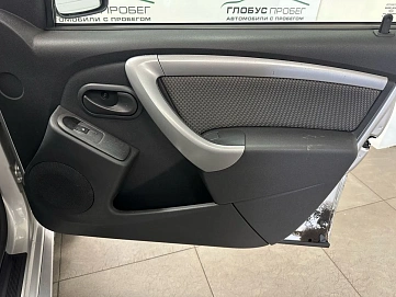 Renault Duster, 2012г, передний привод, механика