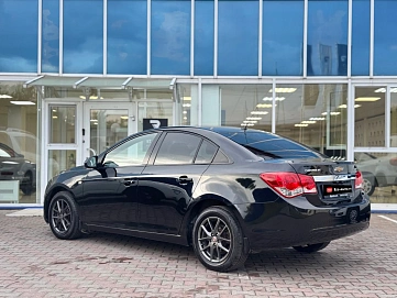 Chevrolet Cruze, 2011г., передний привод, автомат