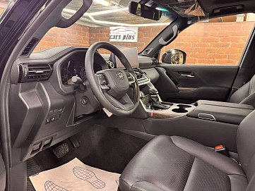 Toyota Land Cruiser, 2025г, полный привод, автомат