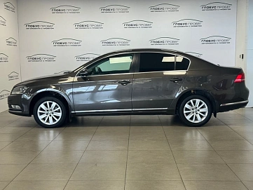 Volkswagen Passat, 2012г, передний привод, автомат