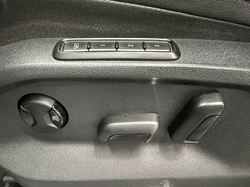 Volkswagen Tiguan, 2020г, полный привод, робот