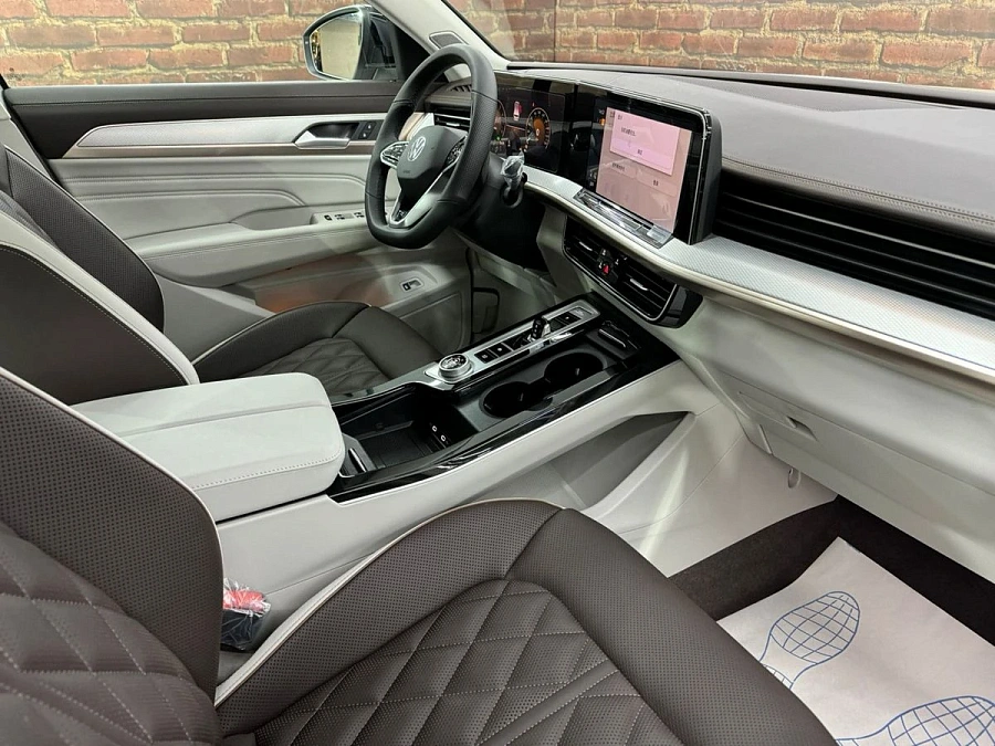 Volkswagen Tavendor, 2026г., полный привод, робот