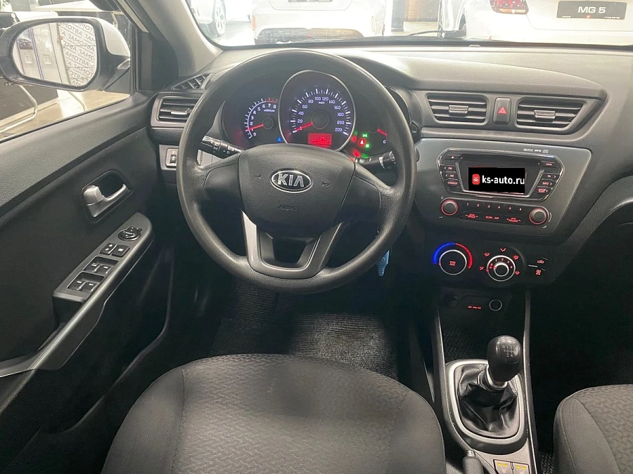 Kia Rio, 2013г., передний привод, механика