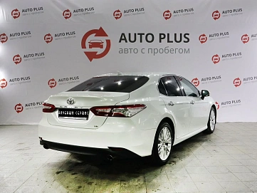 Toyota Camry, 2020г, передний привод, автомат