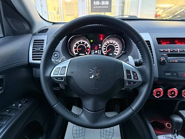 Peugeot 4007, 2012г, полный привод, вариатор