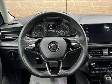 Skoda Rapid, 2021г, передний привод, робот