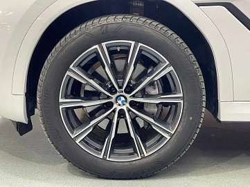 BMW X6, 2024г, полный привод, автомат