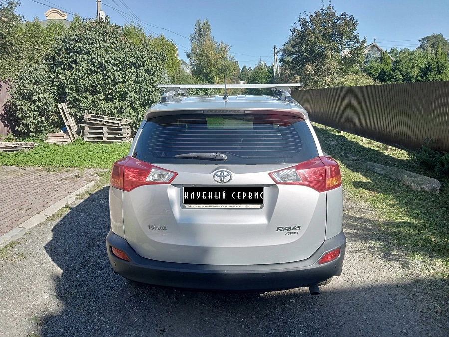 Toyota RAV4, 2014г., полный привод, вариатор