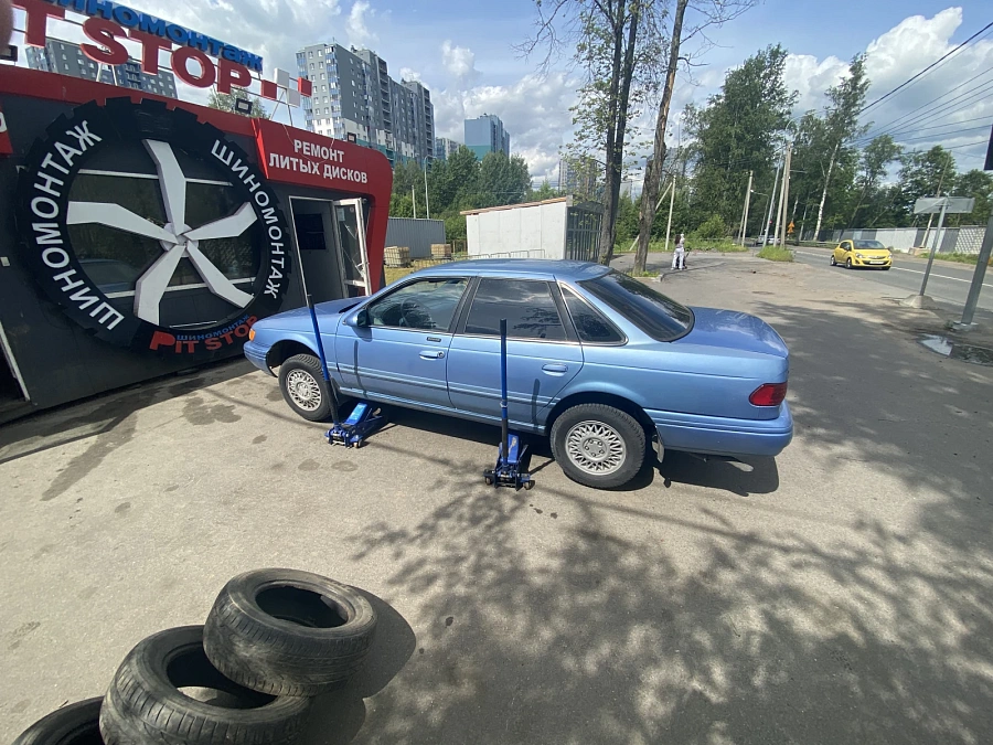 Ford Taurus, 1995г., передний привод, автомат