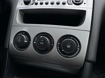 Peugeot 308, 2009г, передний привод, автомат