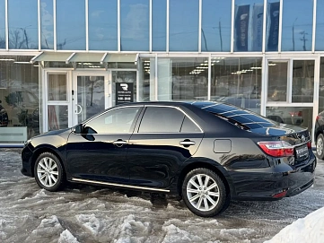 Toyota Camry, 2012г, передний привод, автомат