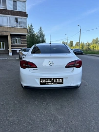 Opel Astra, 2012г, передний привод, механика