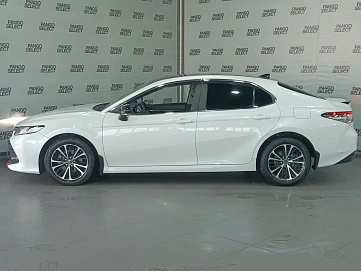 Toyota Camry, 2019г, передний привод, автомат