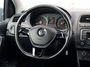 Volkswagen Polo, 2018г, передний привод, механика