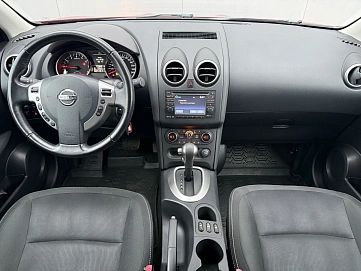 Nissan Qashqai, 2013г, передний привод, вариатор