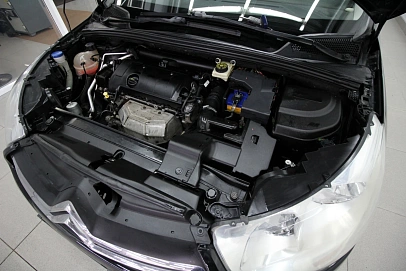 Citroen C4, 2012г, передний привод, автомат