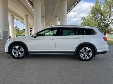 Volkswagen Passat, 2019г, полный привод, робот