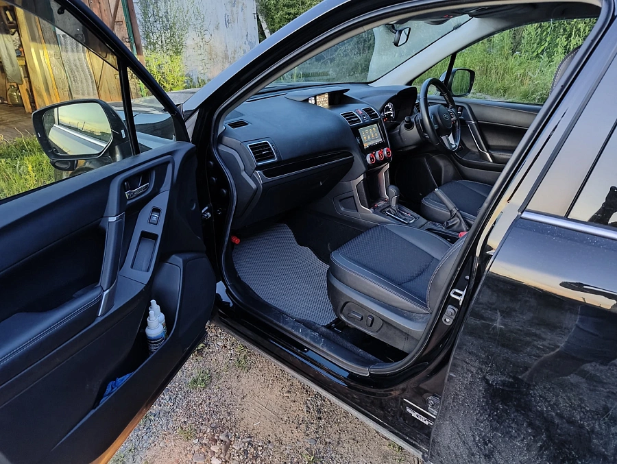 Subaru Forester, 2017г., полный привод, вариатор