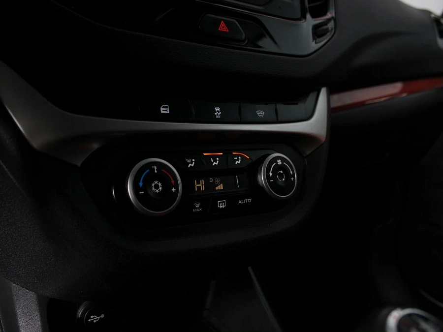Lada (ВАЗ) Vesta, 2019г., передний привод, механика