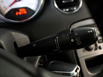 Peugeot 308, 2008г, передний привод, автомат