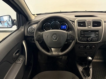 Renault Sandero, 2017г, передний привод, автомат