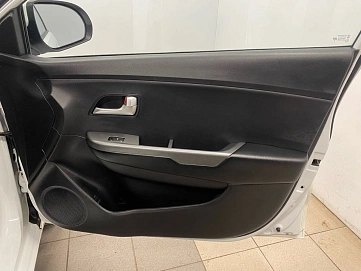 Kia Rio, 2014г, передний привод, автомат