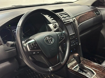 Toyota Camry, 2016г, передний привод, автомат