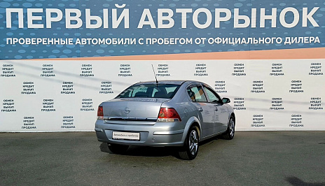 Opel , 2011г., передний привод, автомат