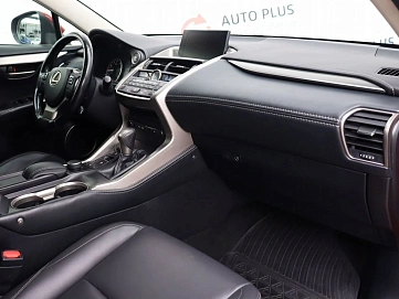 Lexus NX, 2016г, полный привод, вариатор