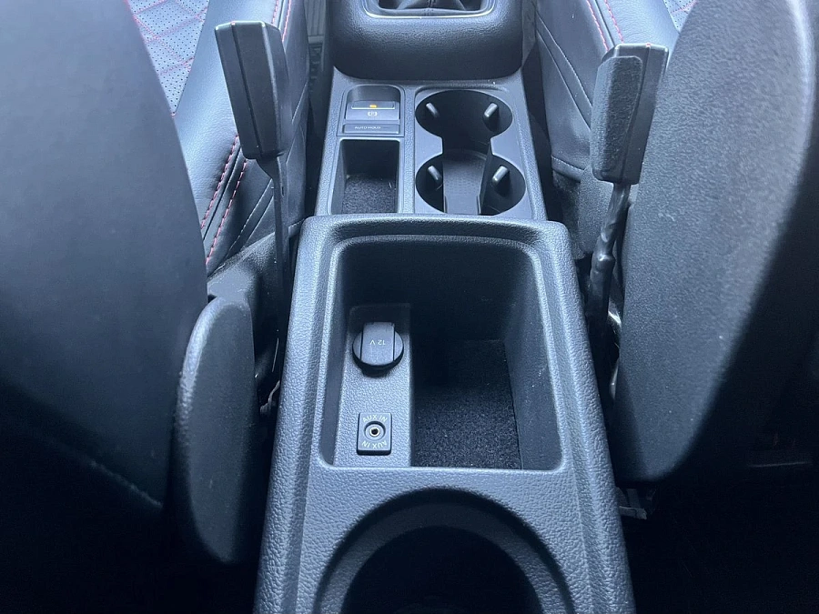 Volkswagen Tiguan, 2011г., передний привод, механика