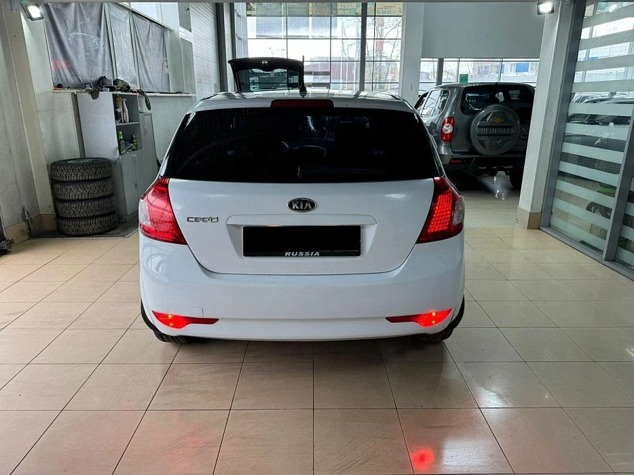 Kia Ceed, 2010г., передний привод, механика