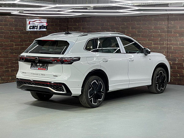 Volkswagen Tiguan, 2024г, полный привод, робот